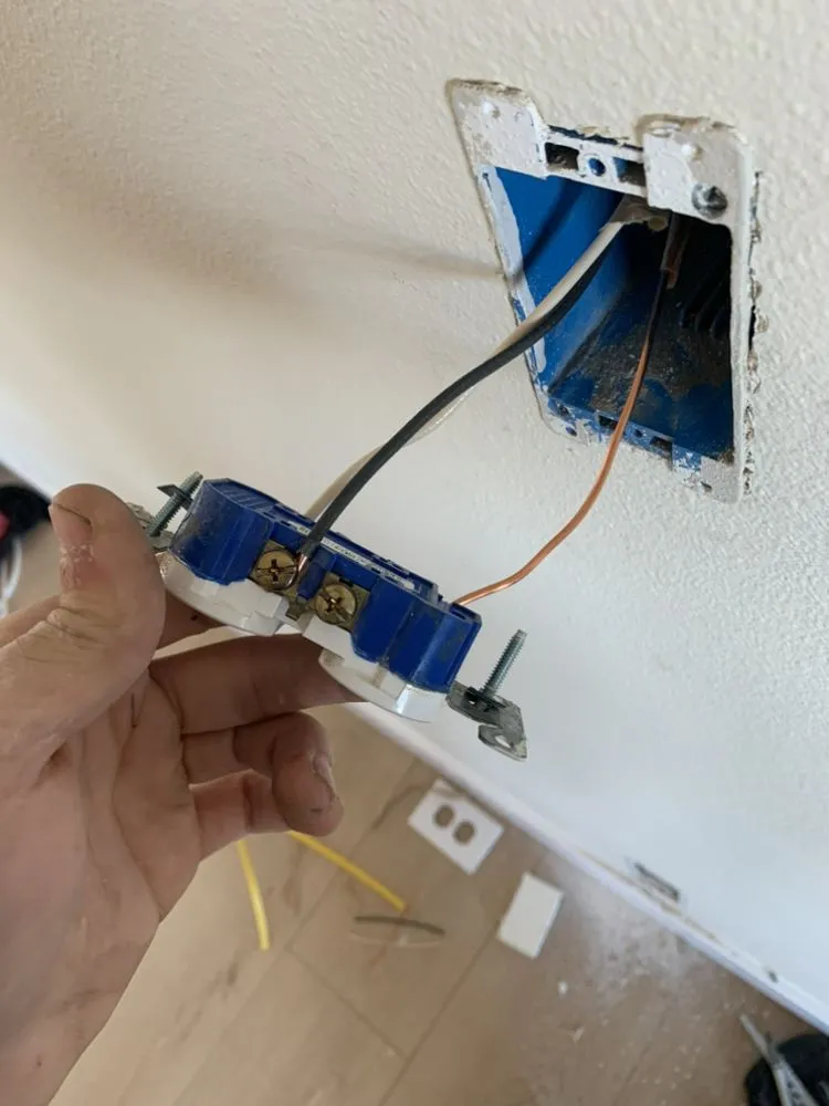 Affordable emergency electrical service in ,  by Armani Electrical