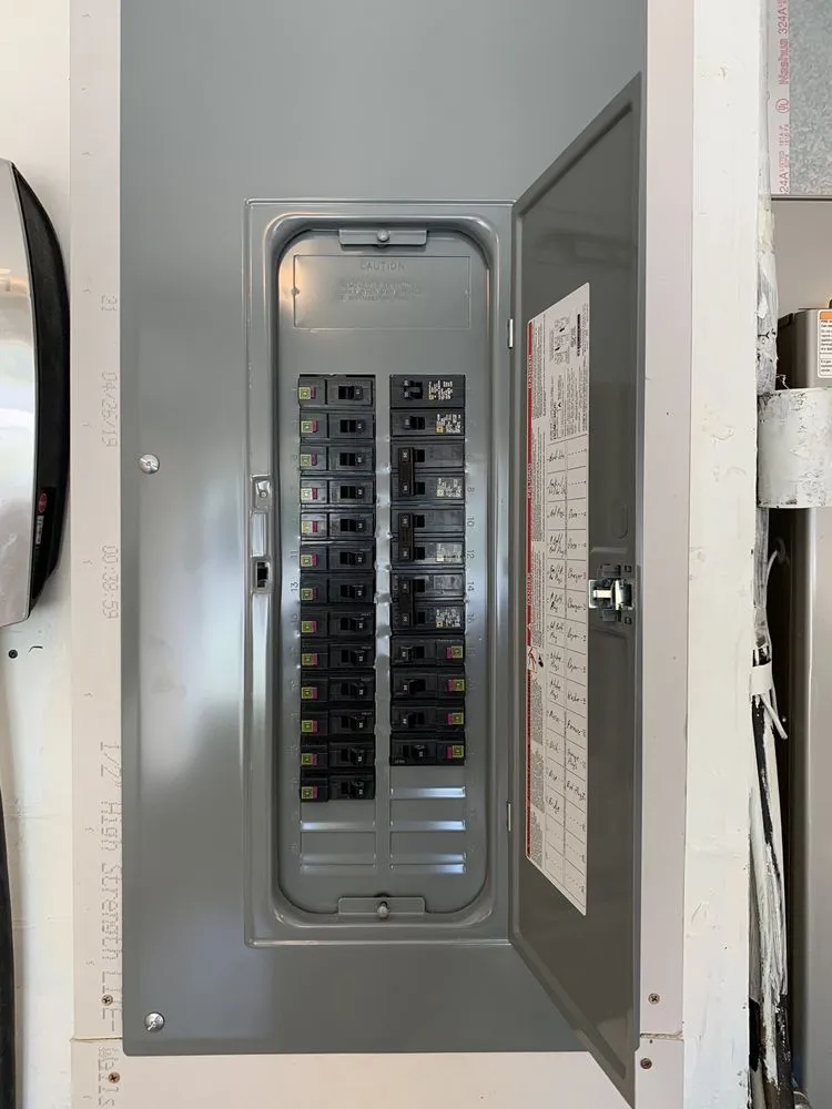 Slide of Armaz Electric