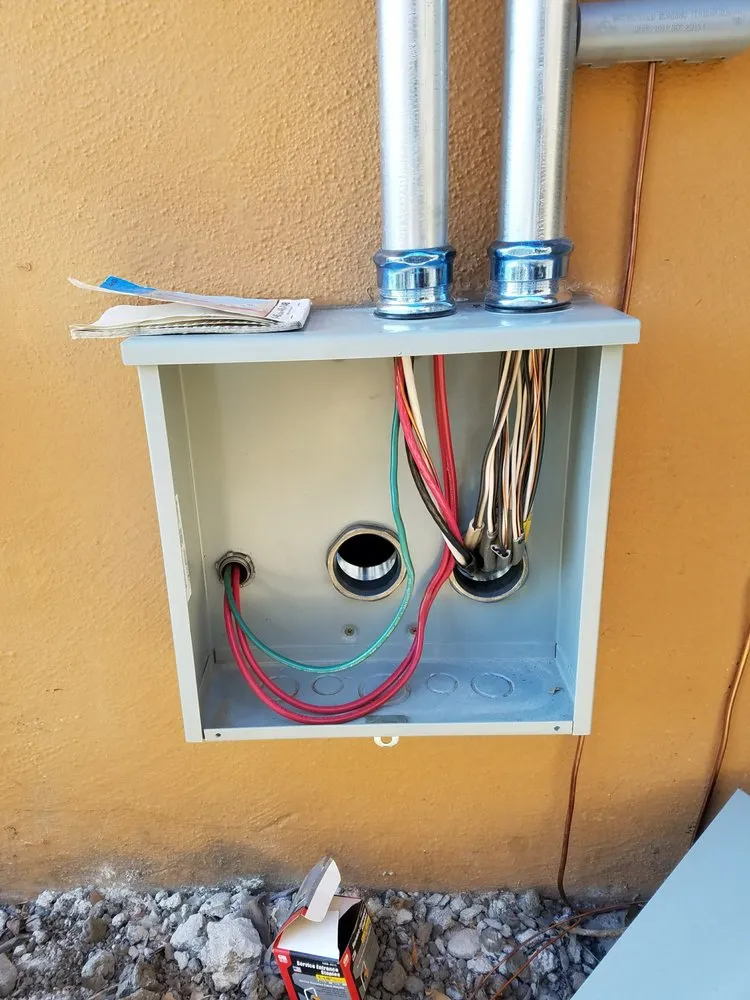 Slide of Armaz Electric