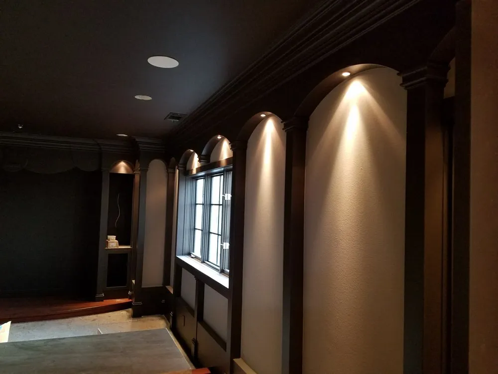 Slide of Armaz Electric