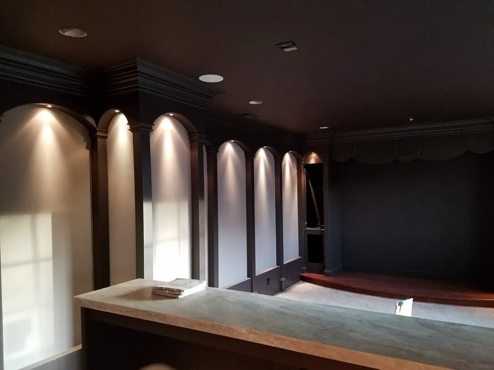 Slide of Armaz Electric