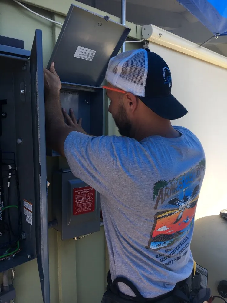 Slide of Armes Electric