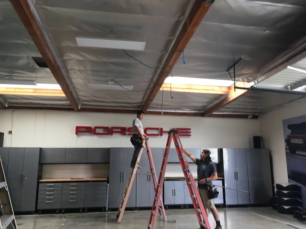 Slide of Armes Electric