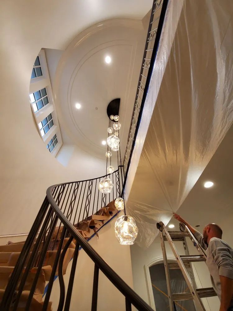 Professional electrician providing electrical repair in ,