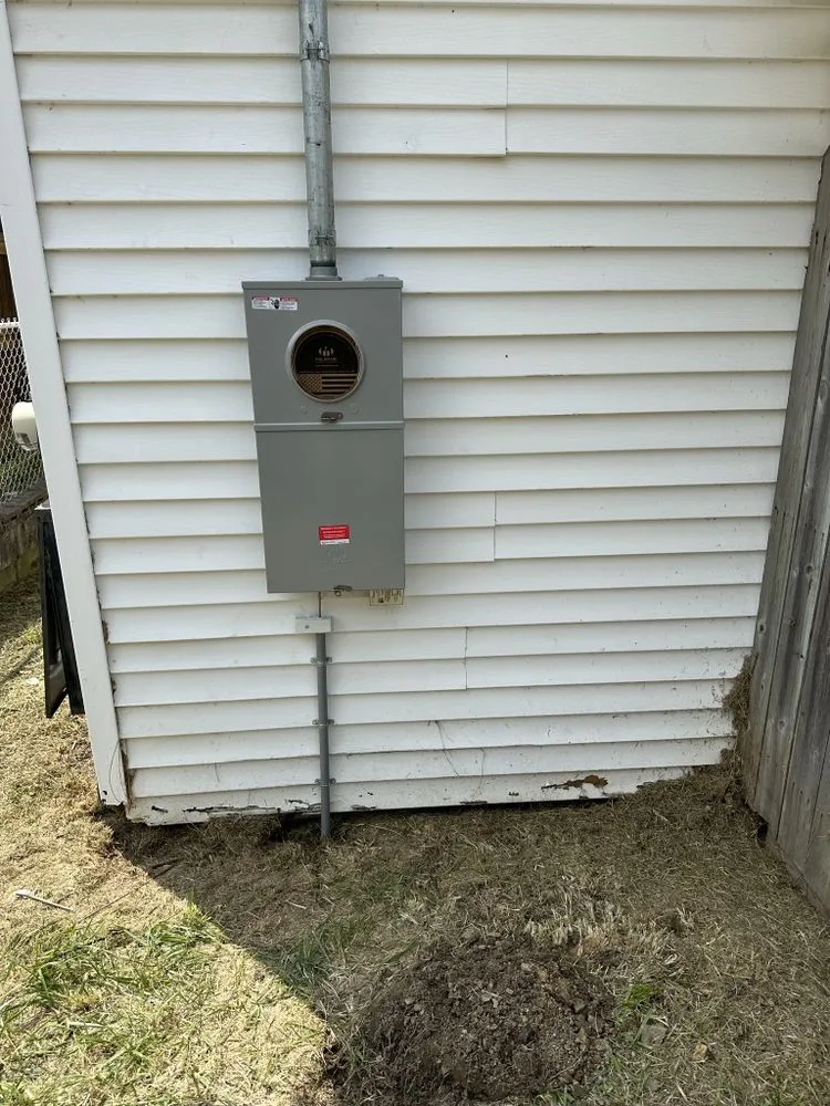 Emergency circuit breaker repair in Beaver, WV by Armor Electric