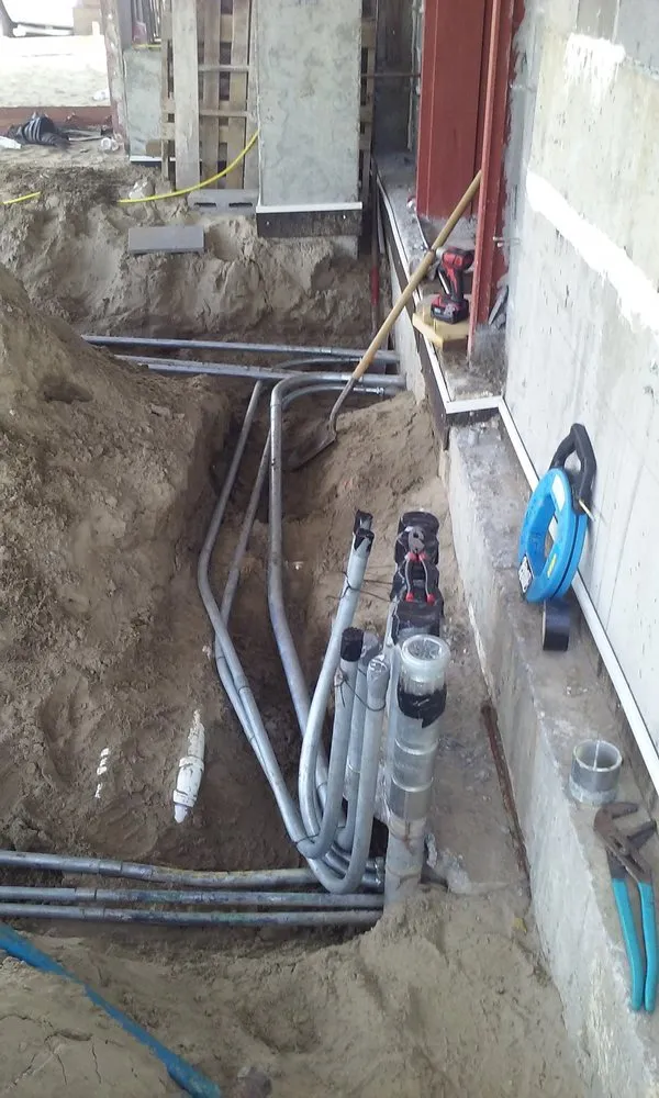 Reliable electrician providing panel upgrade in ,