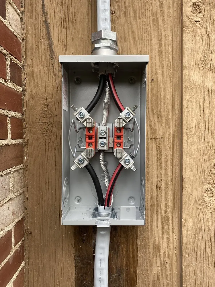 Slide of Arnie's Electric