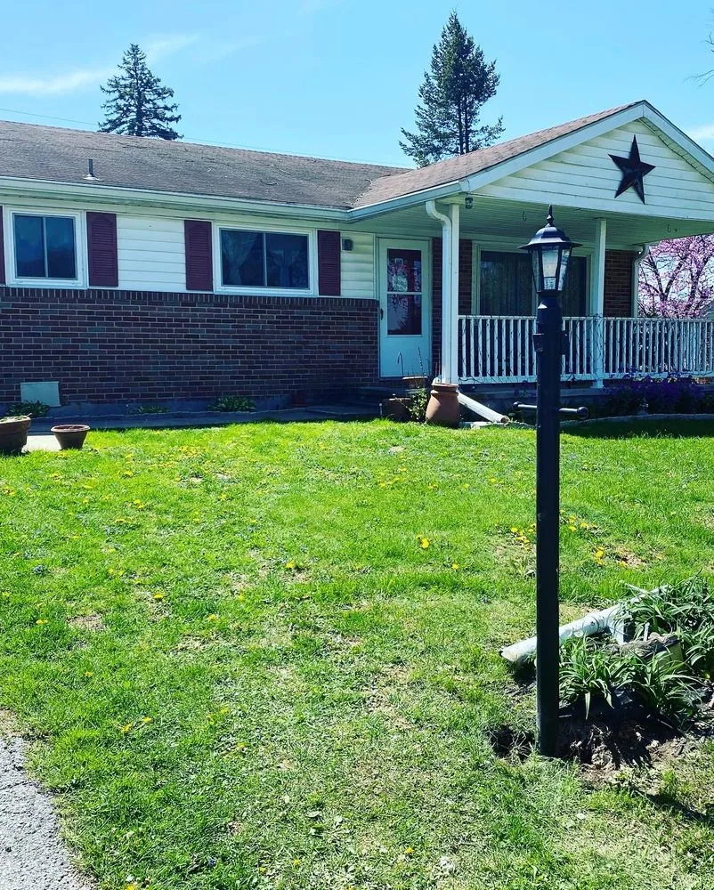 Slide of Arnie's Electric