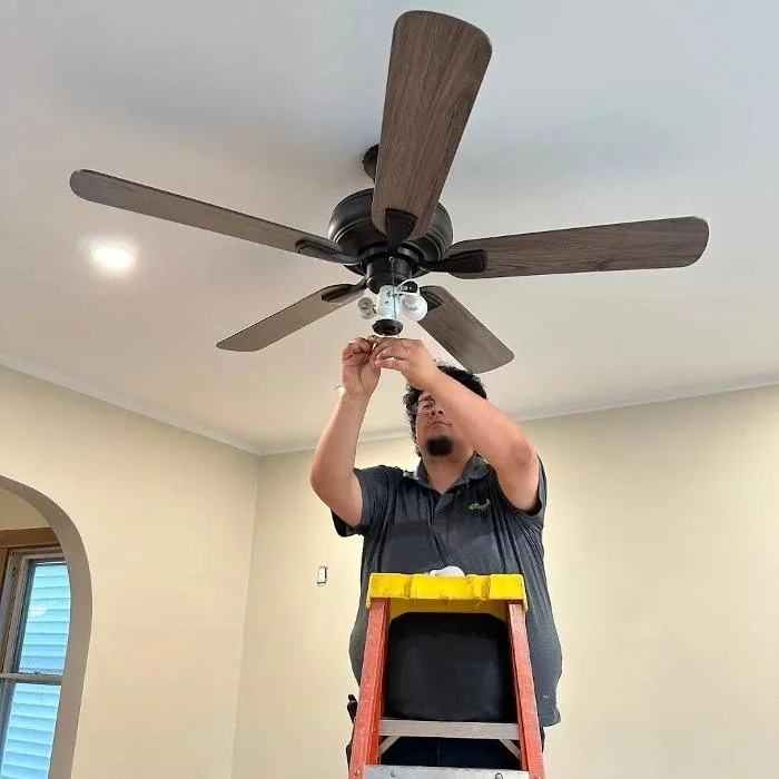 Slide of Arnold Electrical Services