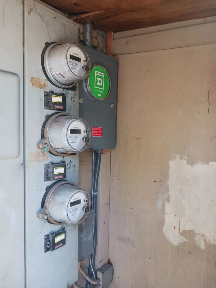 Slide of Aron's electrical services