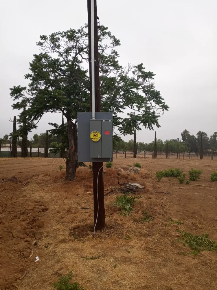 Slide of Aron's electrical services