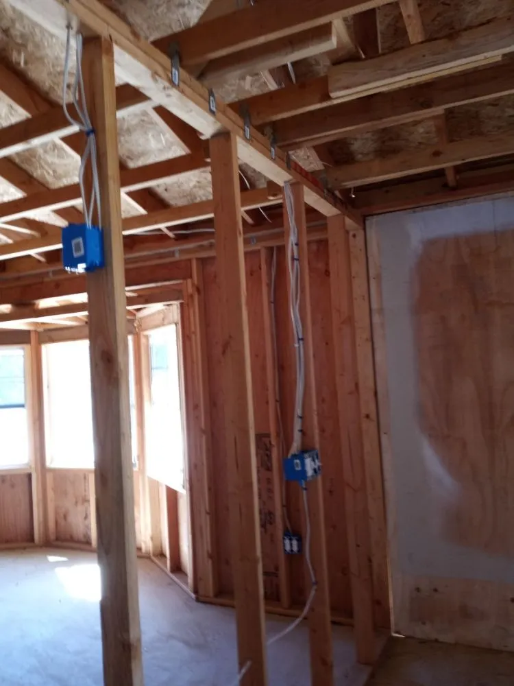 Slide of Aron's electrical services