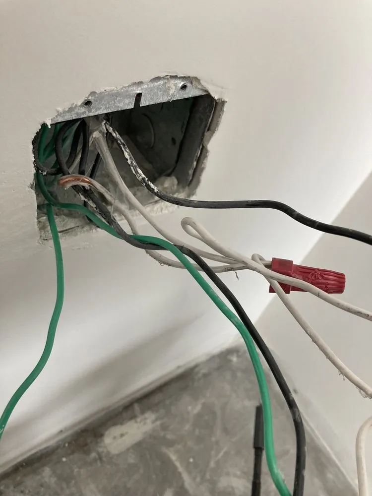 Slide of Arroyave Electric