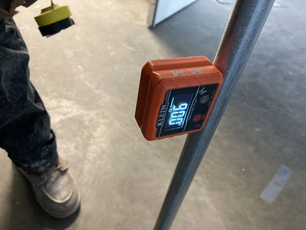 Slide of Arroyave Electric