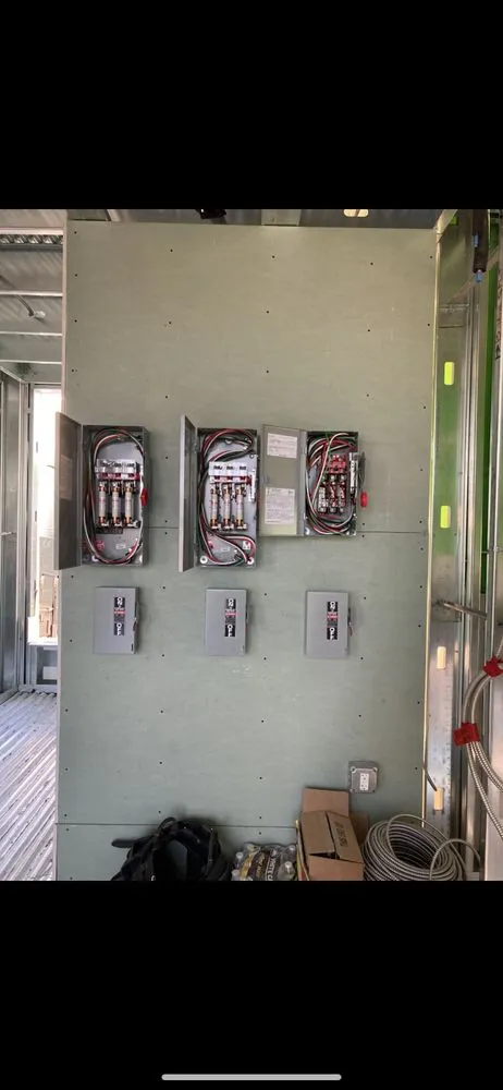 Affordable wiring installation experts serving ,  - Arroyave Electric