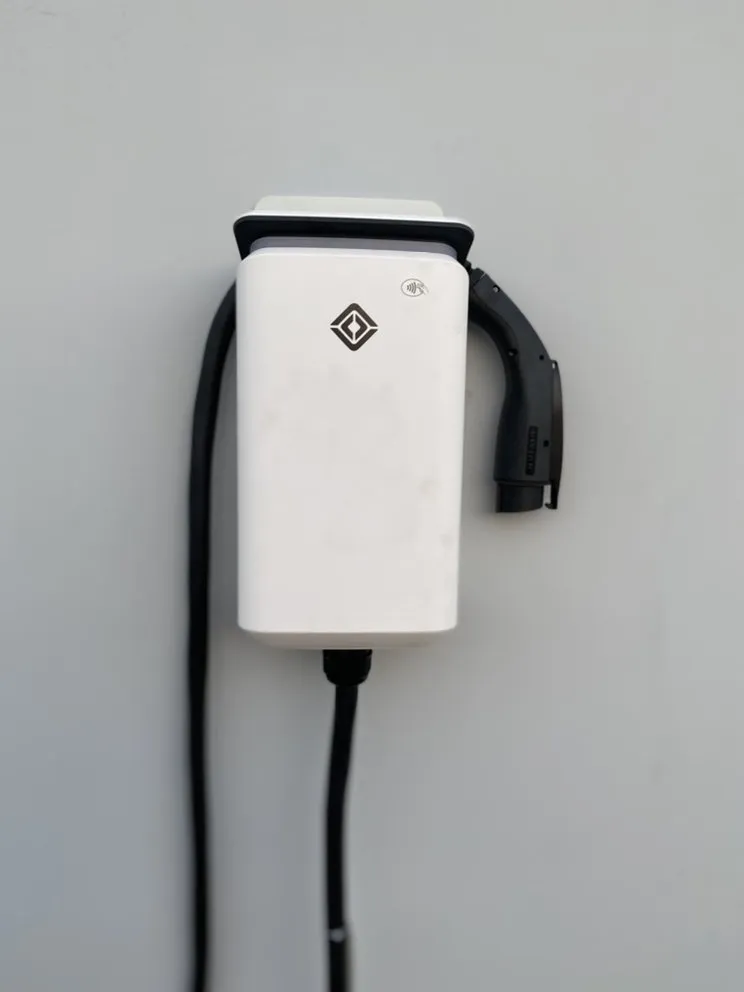 Slide of Arroyave Electric