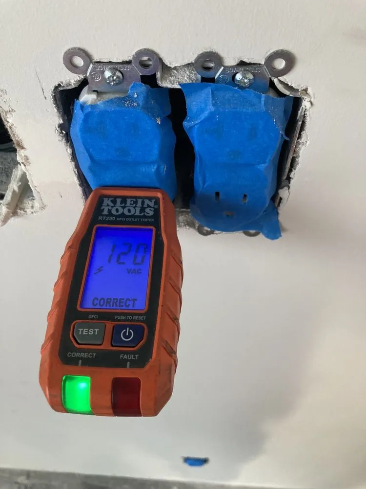 Slide of Arroyave Electric