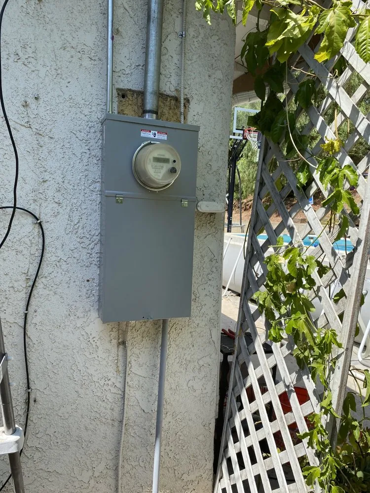 Slide of Arroyave Electric