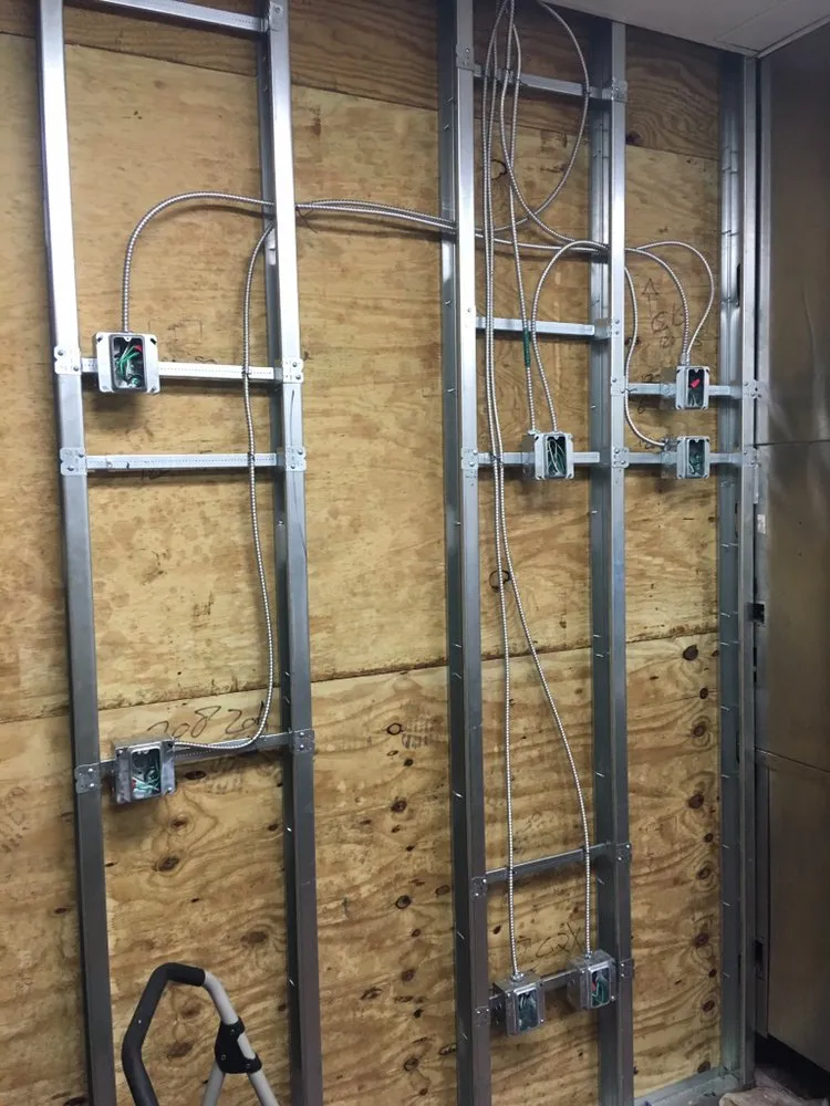 Professional electrician providing outlet and switch repair in Temple Terr, FL - Arroyo Electric