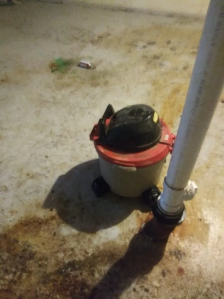 Emergency electrical service for homes in lighting installation,  by 