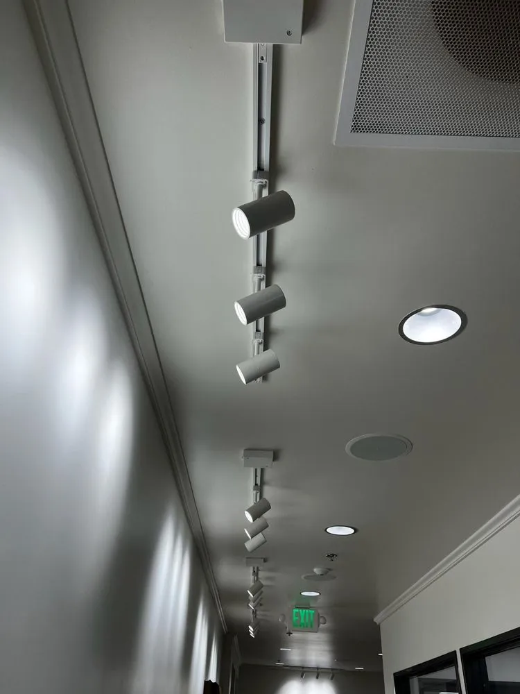 Slide of Artak Electrician