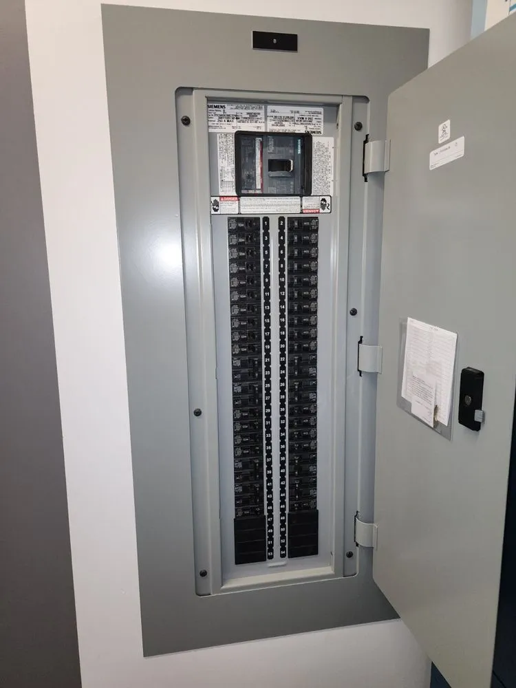 Slide of Artak Electrician