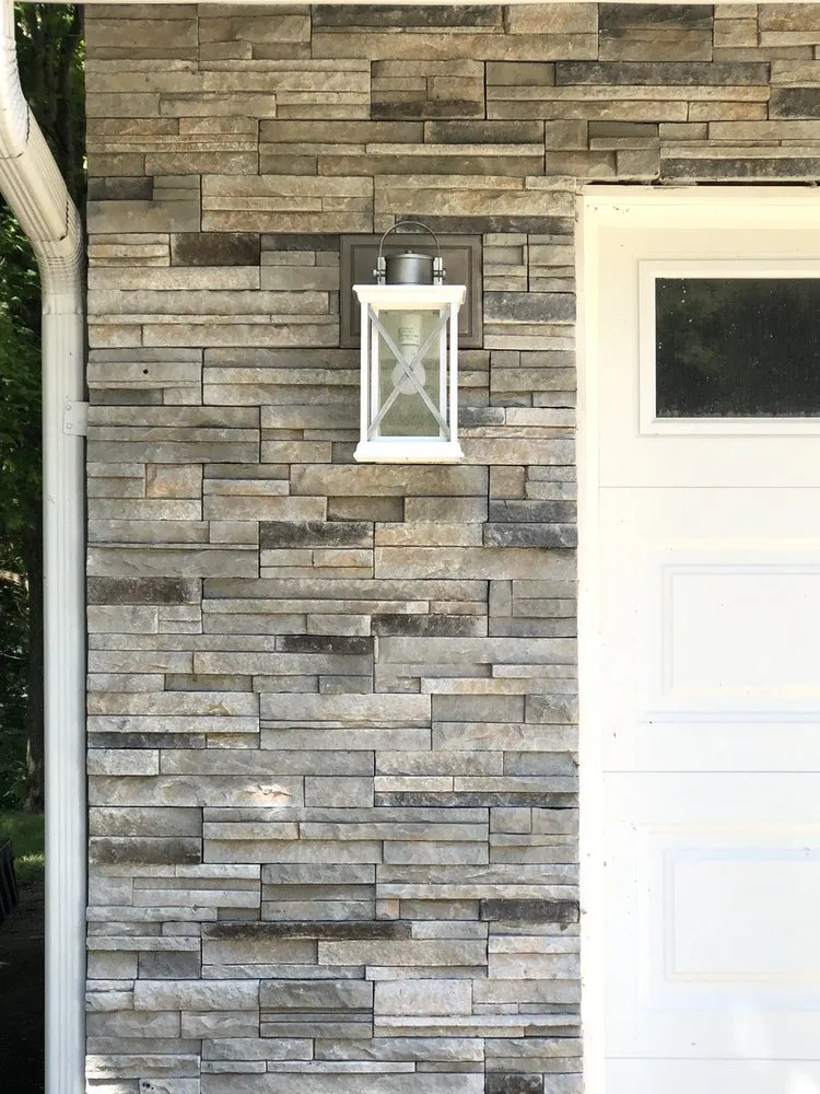 Expert electrician providing lighting installation in , 