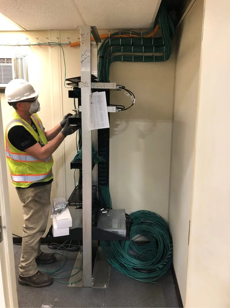 Emergency electrician providing outlet and switch repair in , 