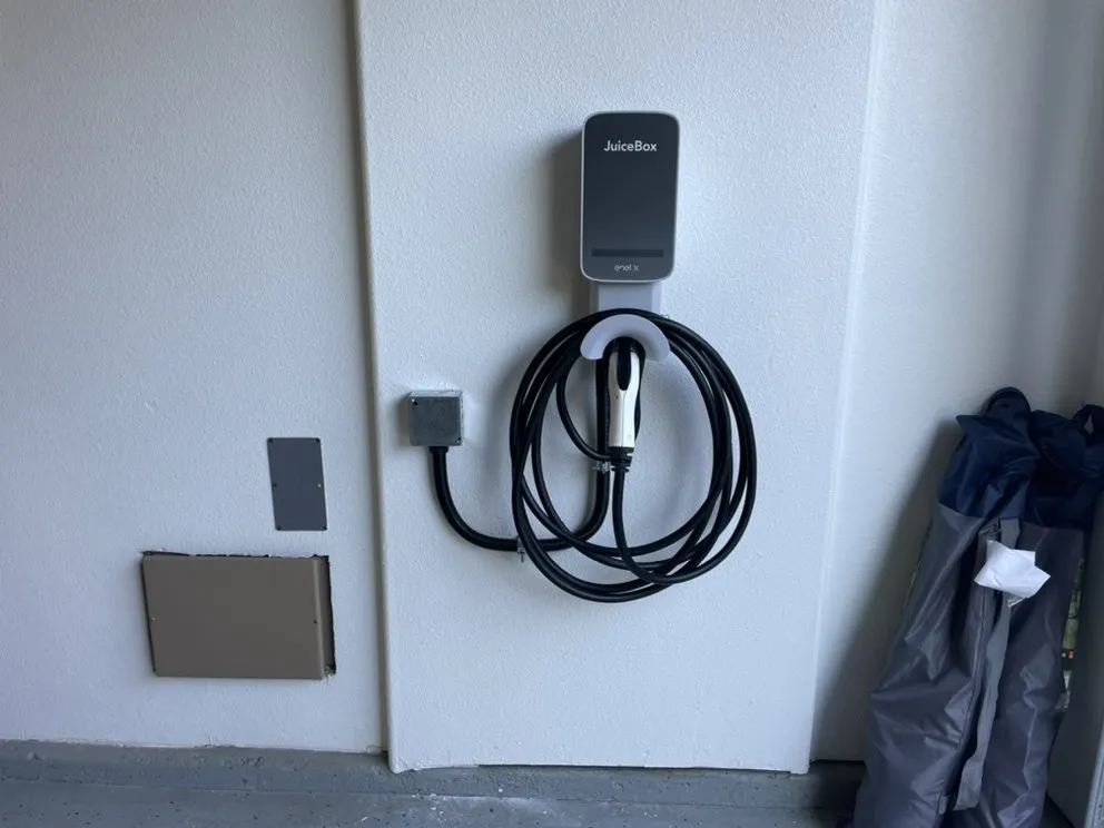 Slide of Artisan Electrical & HVAC