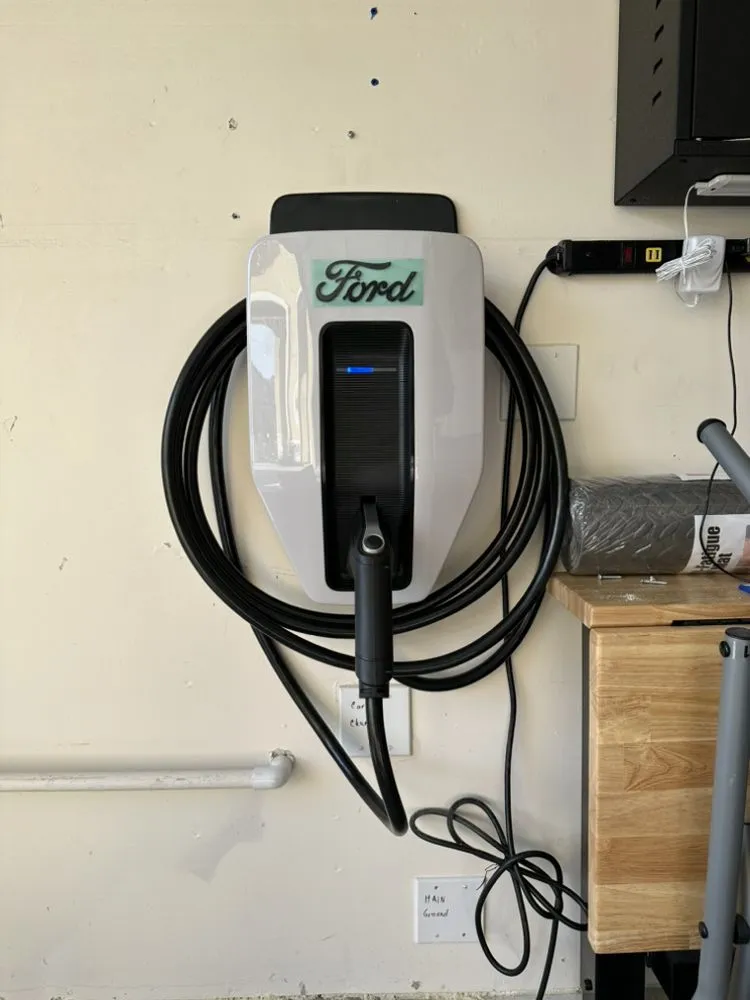 Slide of Artisan Electrical & HVAC