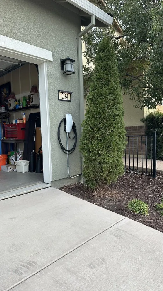 Slide of Artisan Electrical & HVAC