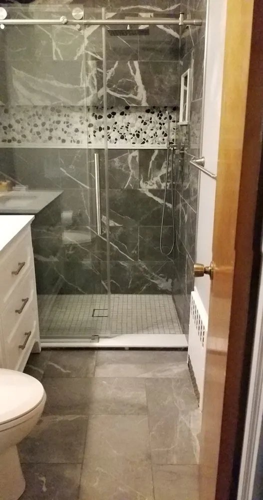 Slide of Artistic and Luxury Bathroom Design