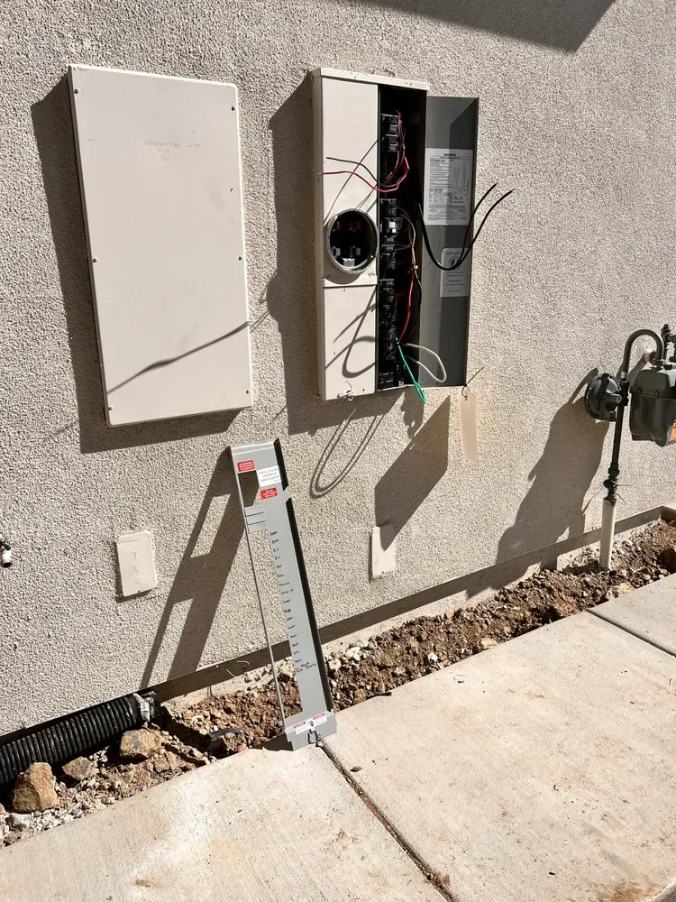 Slide of Arturo Electric