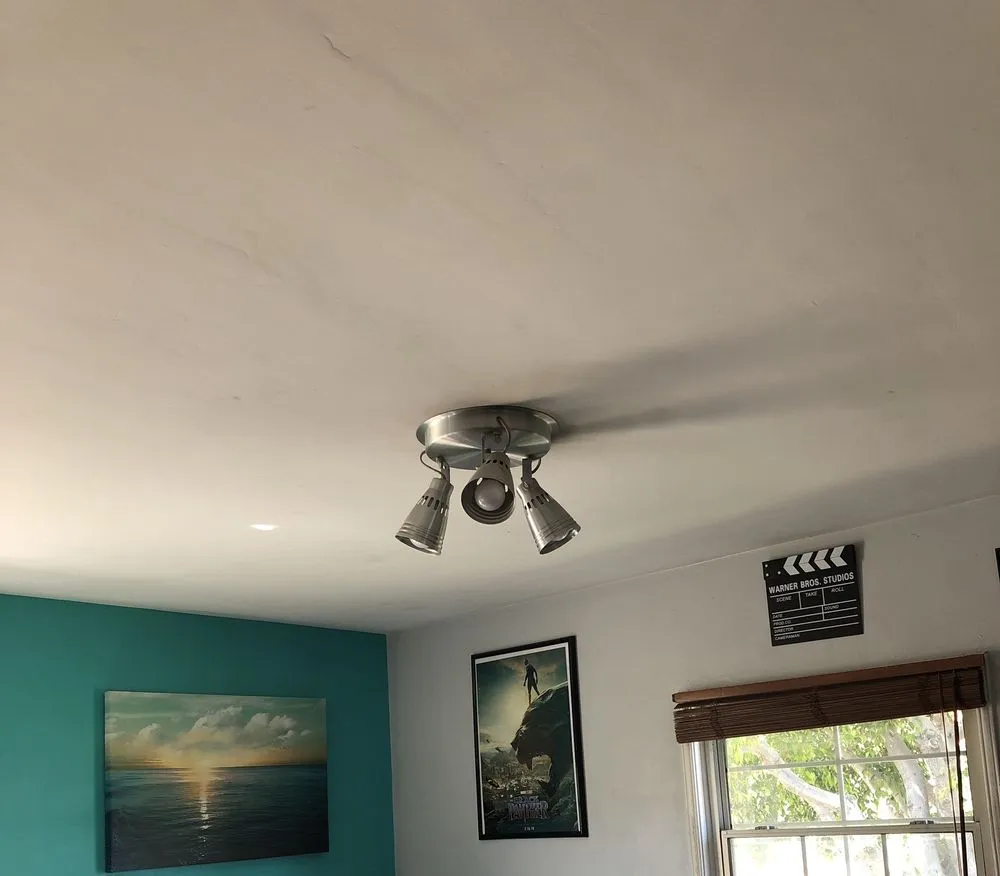 Licensed electrical service for homes in electrical repair,  by 