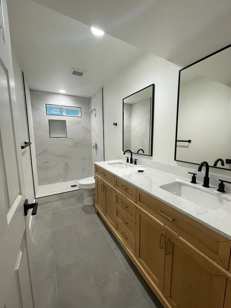 Slide of Arya Electric