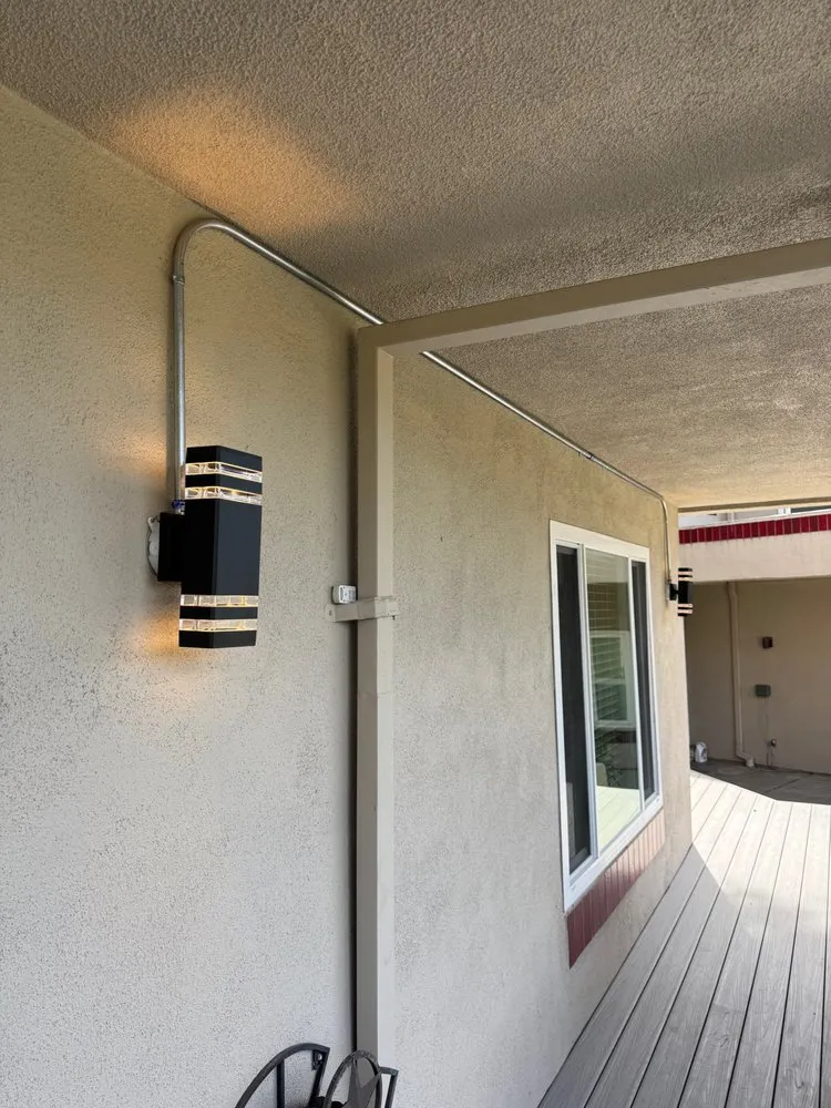 Slide of Arya Electric