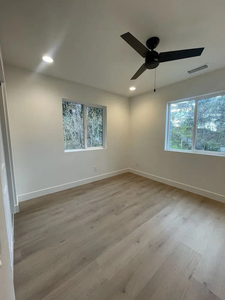 Slide of Arya Electric