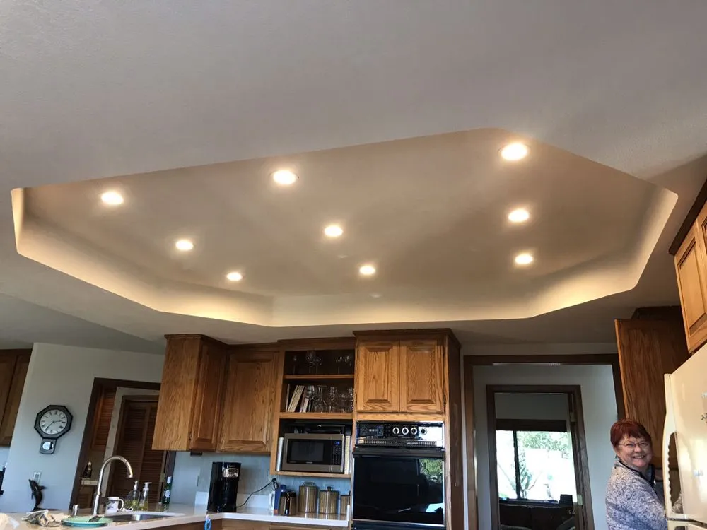 Certified electrical service for homes in lighting installation, by