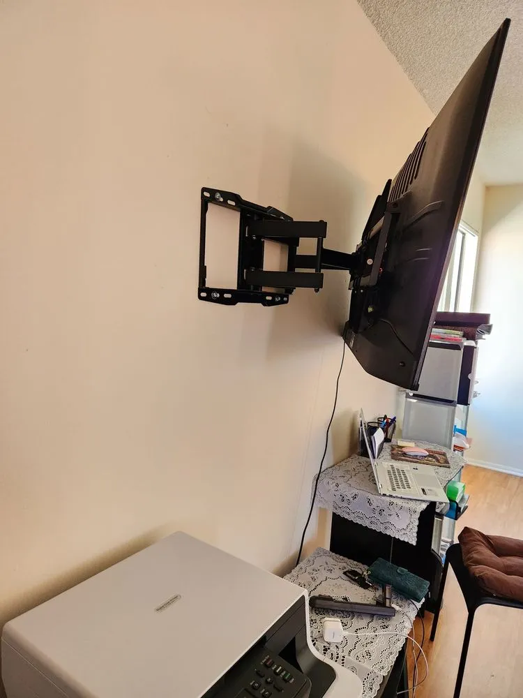 Slide of Askarov Handyman