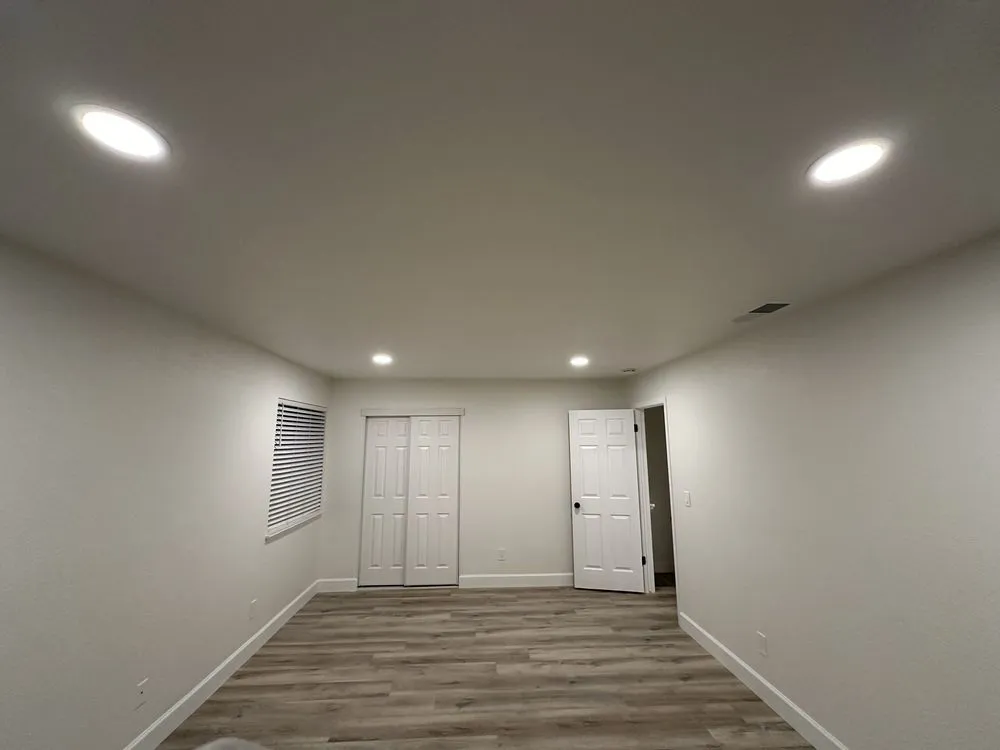 Slide of Aslan Electric