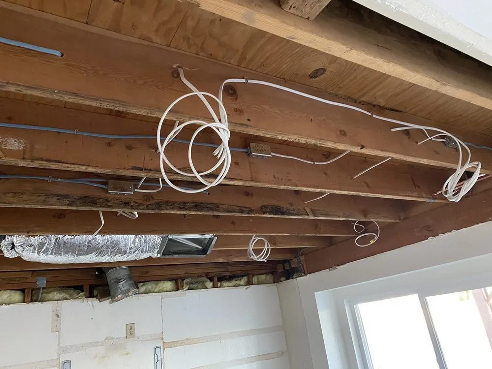 Slide of Aspire Construction