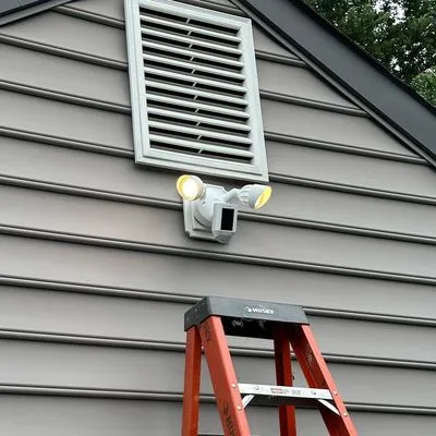 Astoria Licensed Electrician Logo