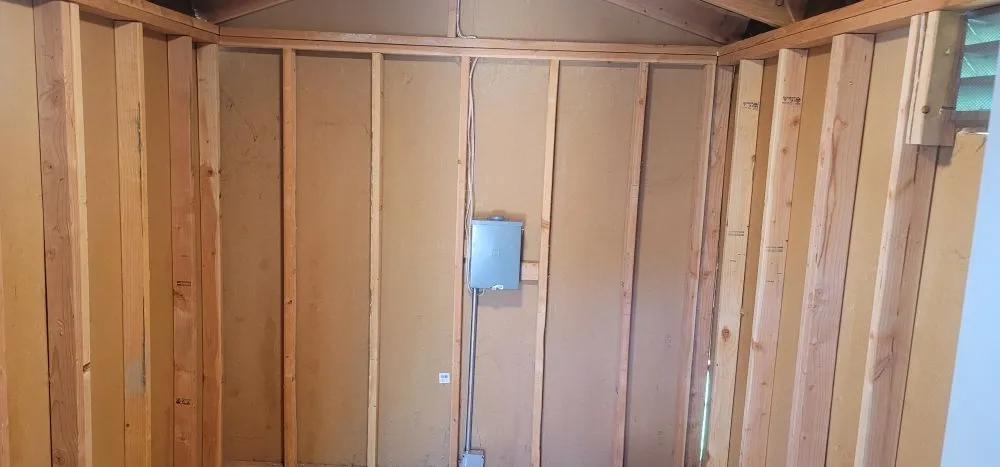 Certified electrical service for homes in lighting installation,  by 