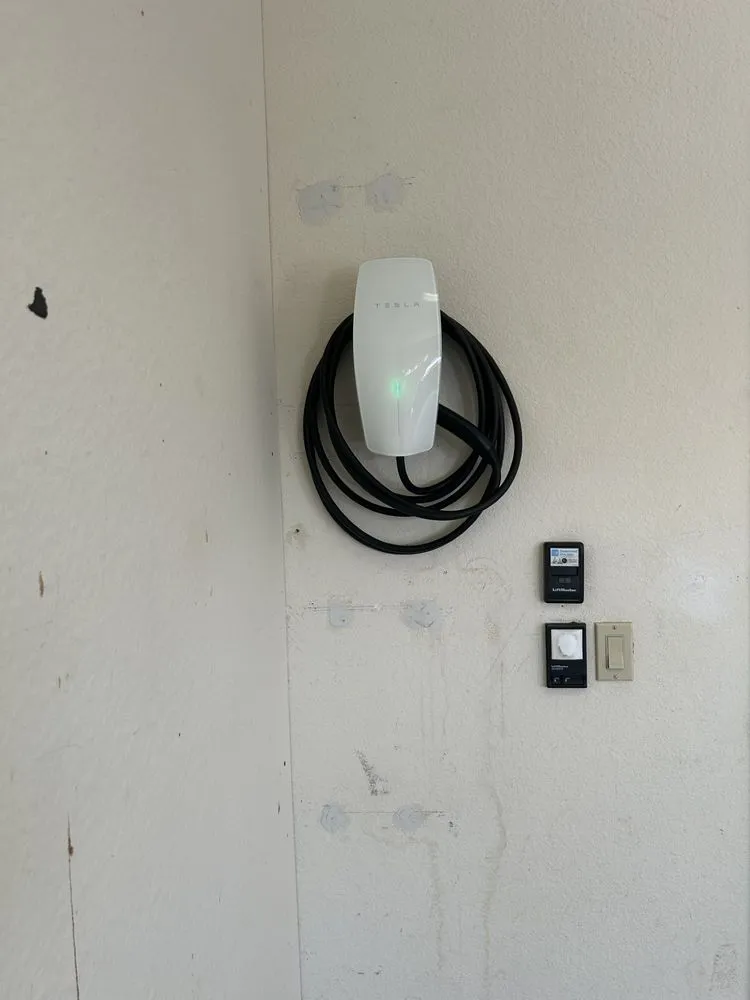 Slide of Ateam Electric