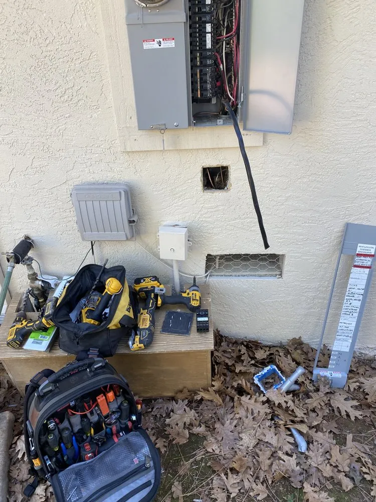 Trusted outlet and switch repair service in ,  - ATEAM