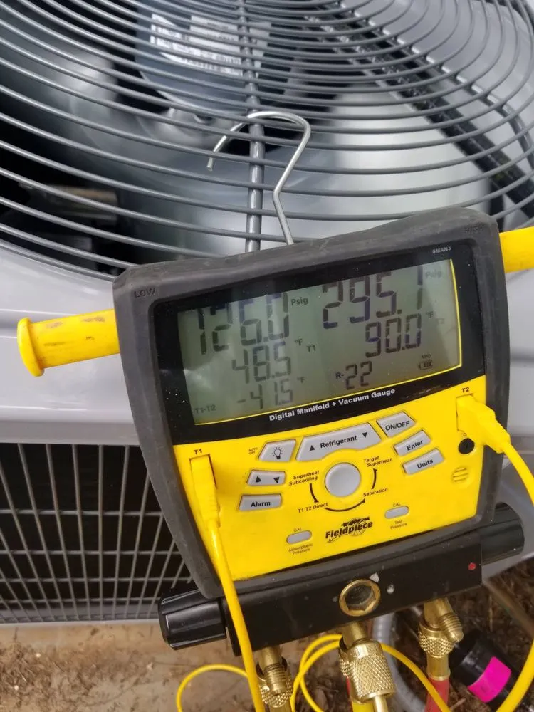 Trusted electrician providing electrical repair in , 