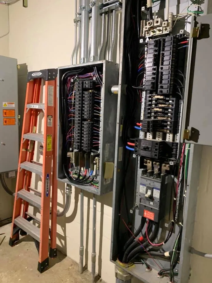 Affordable electrician providing lighting installation in Redington Shor, FL - ATN Electrical