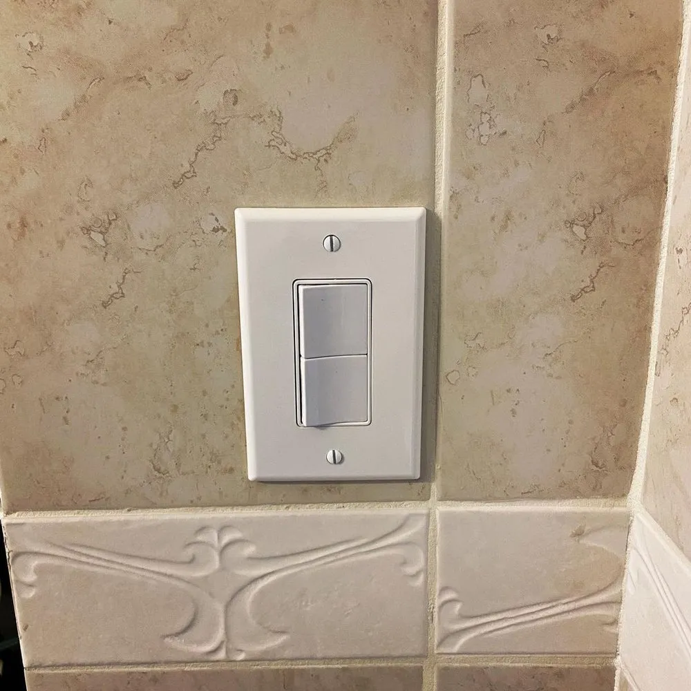 Slide of Attention Master Electrician