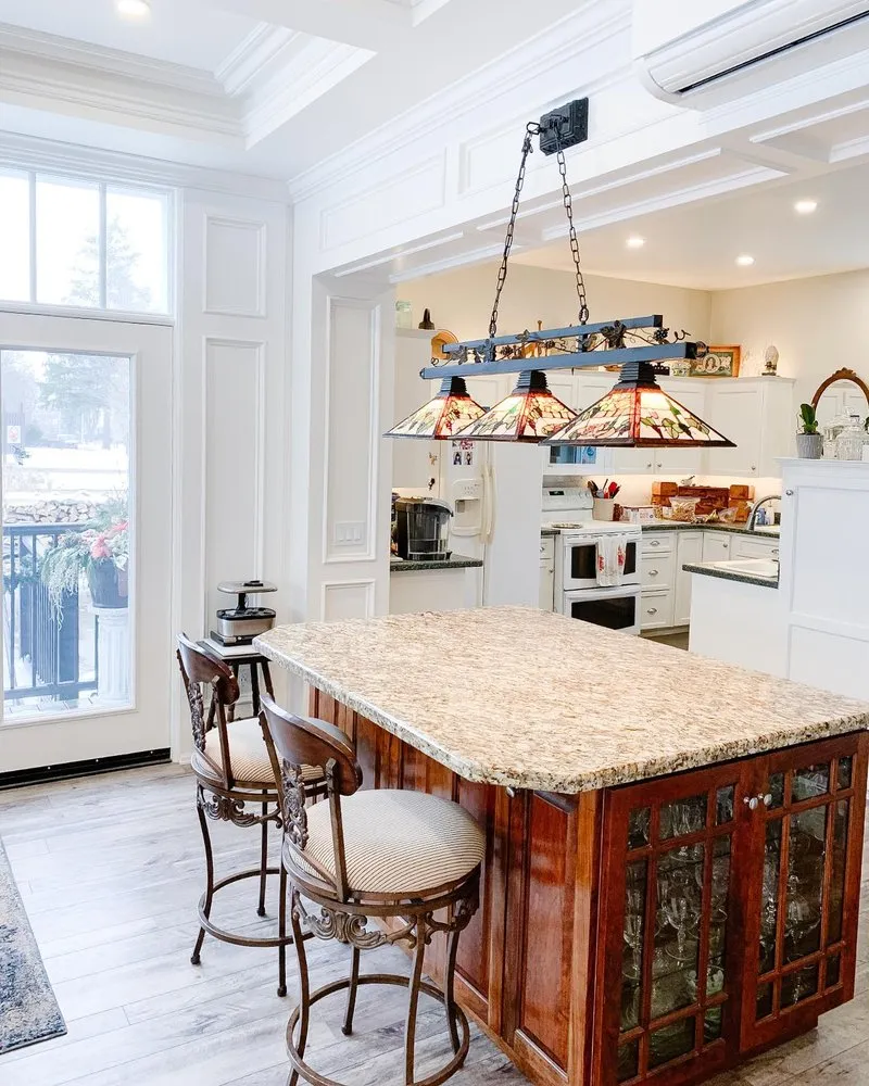 Certified electrician providing outlet and switch repair in Flushing, NY - Auburndale 24 Hour Electrician