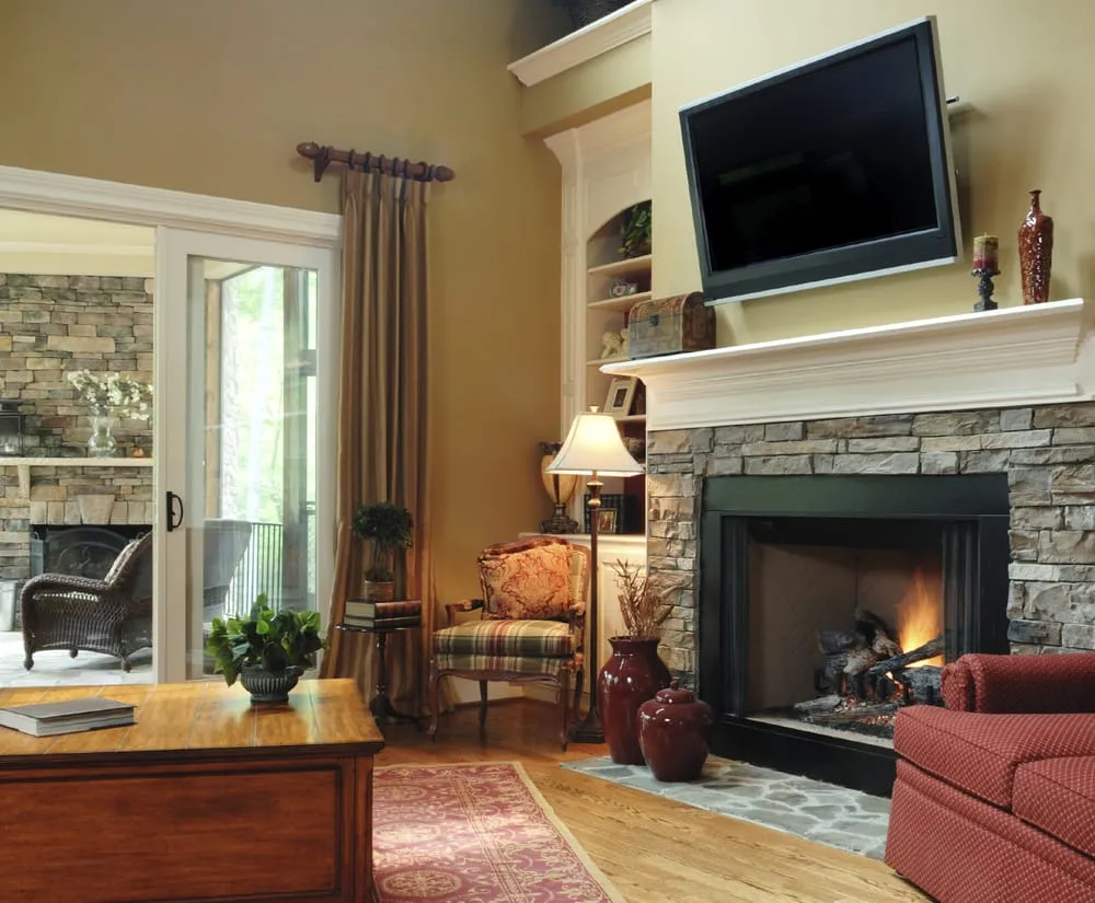 Slide of Audio & Communications Experts